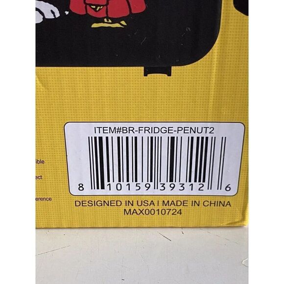 Peanuts Snoopy Puffer Jacket Puffy Coat Collectible 4L Mini Fridge Holds 6 Cans - Picture 7 of 11